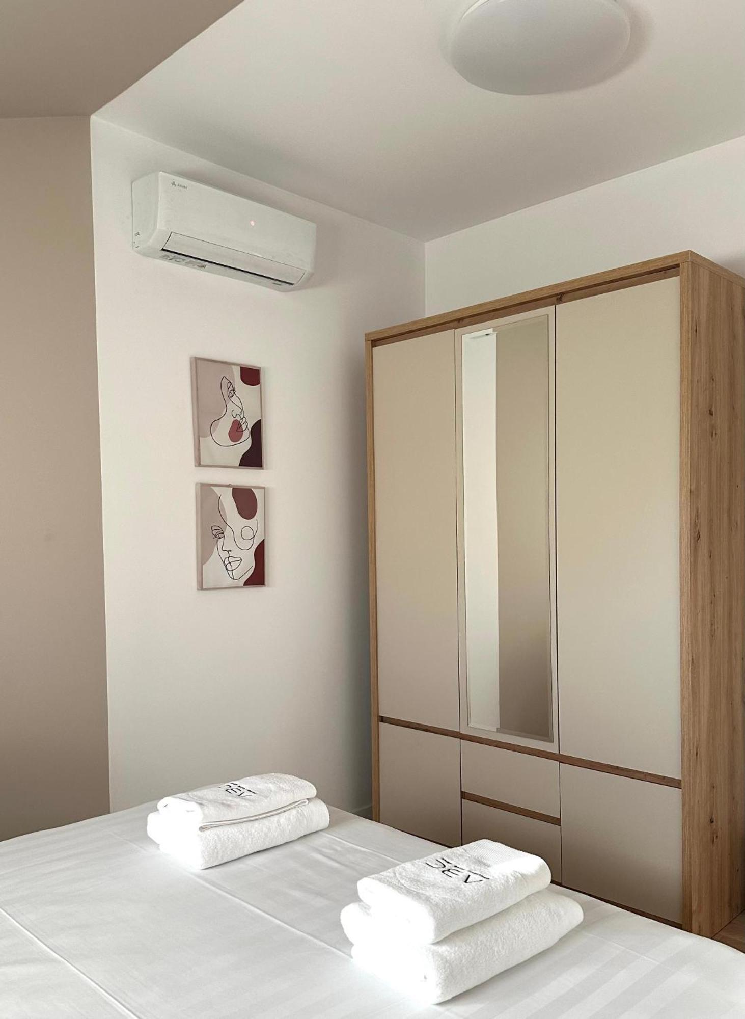 Abc Apartment Blloku Center Tirana Bagian luar foto